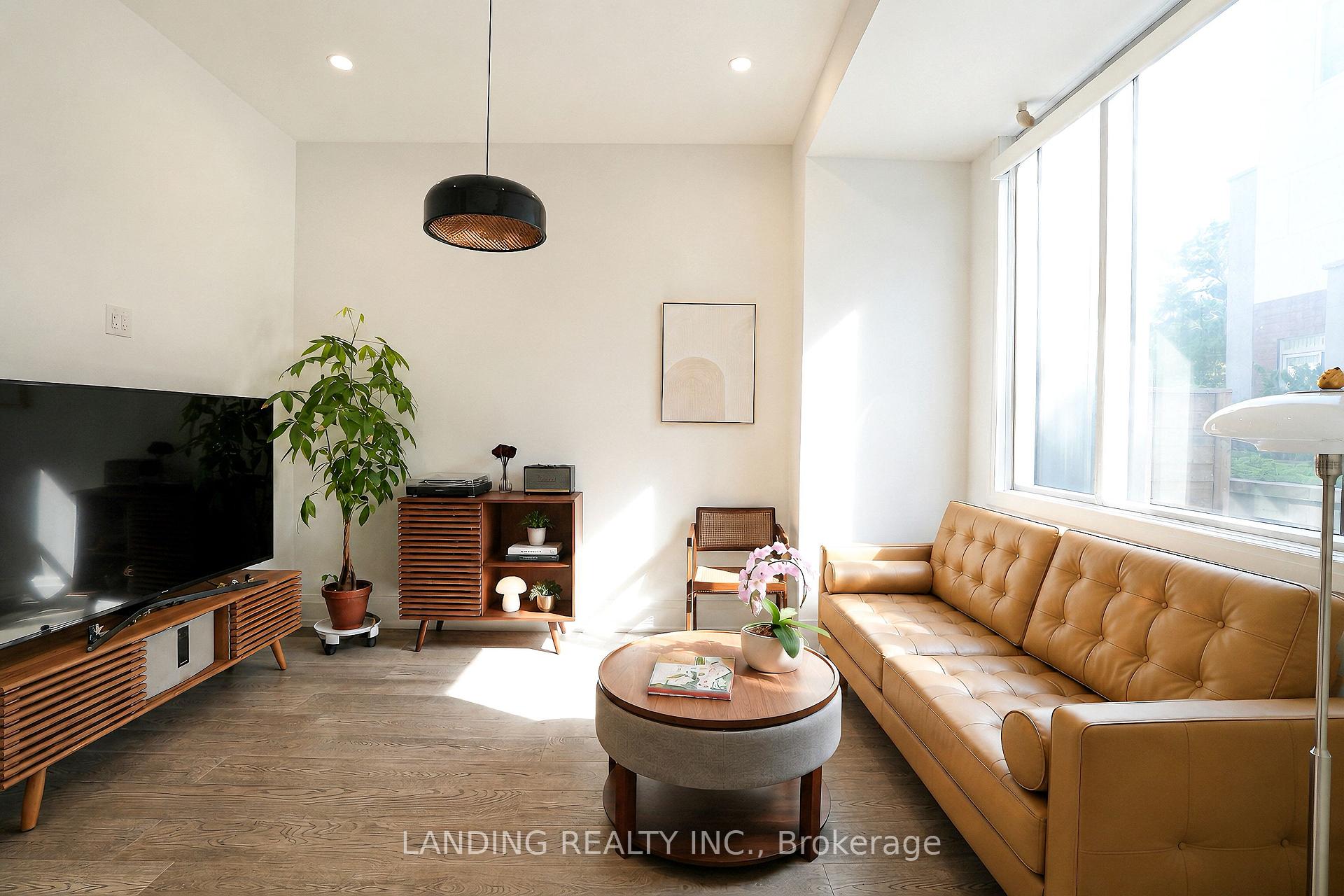 Photo 47 of Unit 7, 17 Greenbriar Road, North York, Bayview Village — HOMEH