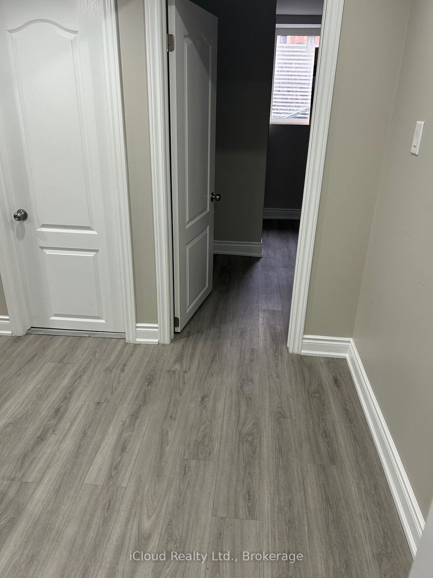 Photo 9 of 1295 Rose Way W, Milton, Cobban — HOMEH