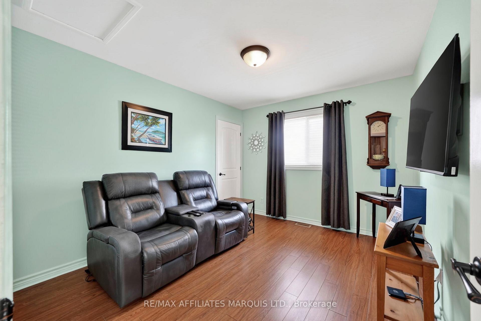 Photo 19 of 41 Blackburn Drive, Cornwall, Cornwall — HOMEH
