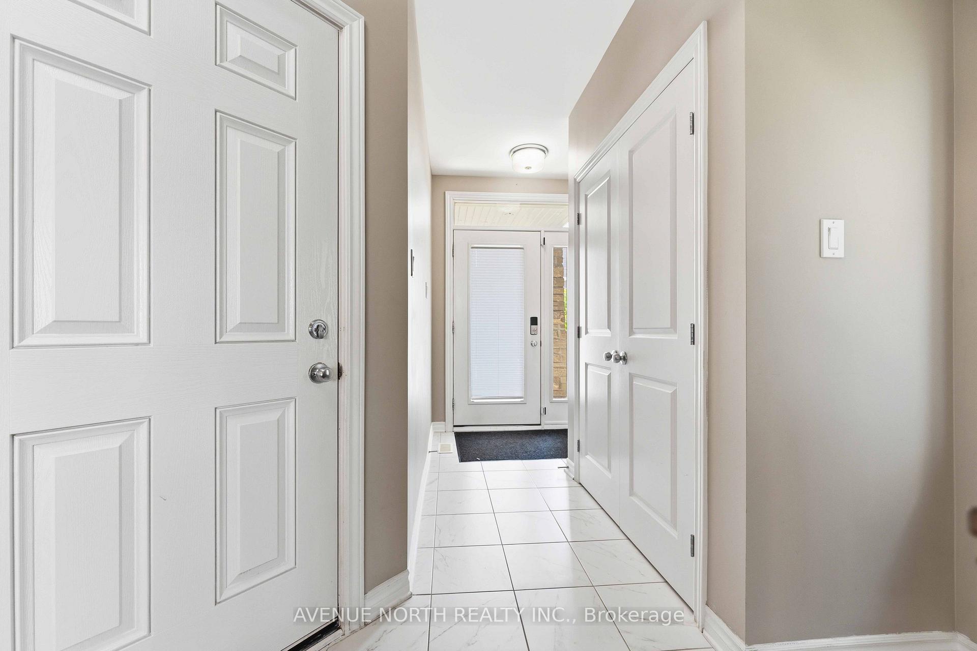 Photo 4 of 881 Antonio Farley Street, Ottawa, Camelot — HOMEH