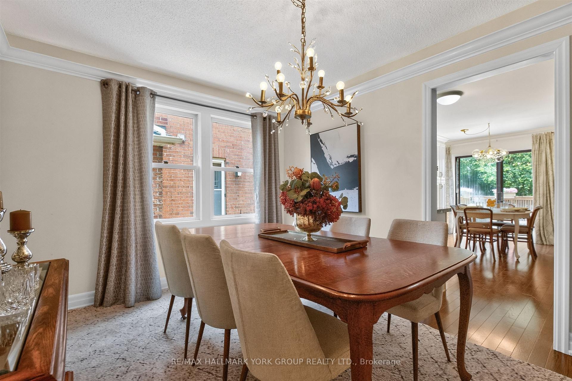 Photo 9 of 263 John Bowser Crescent, Newmarket, Glenway Estates — HOMEH