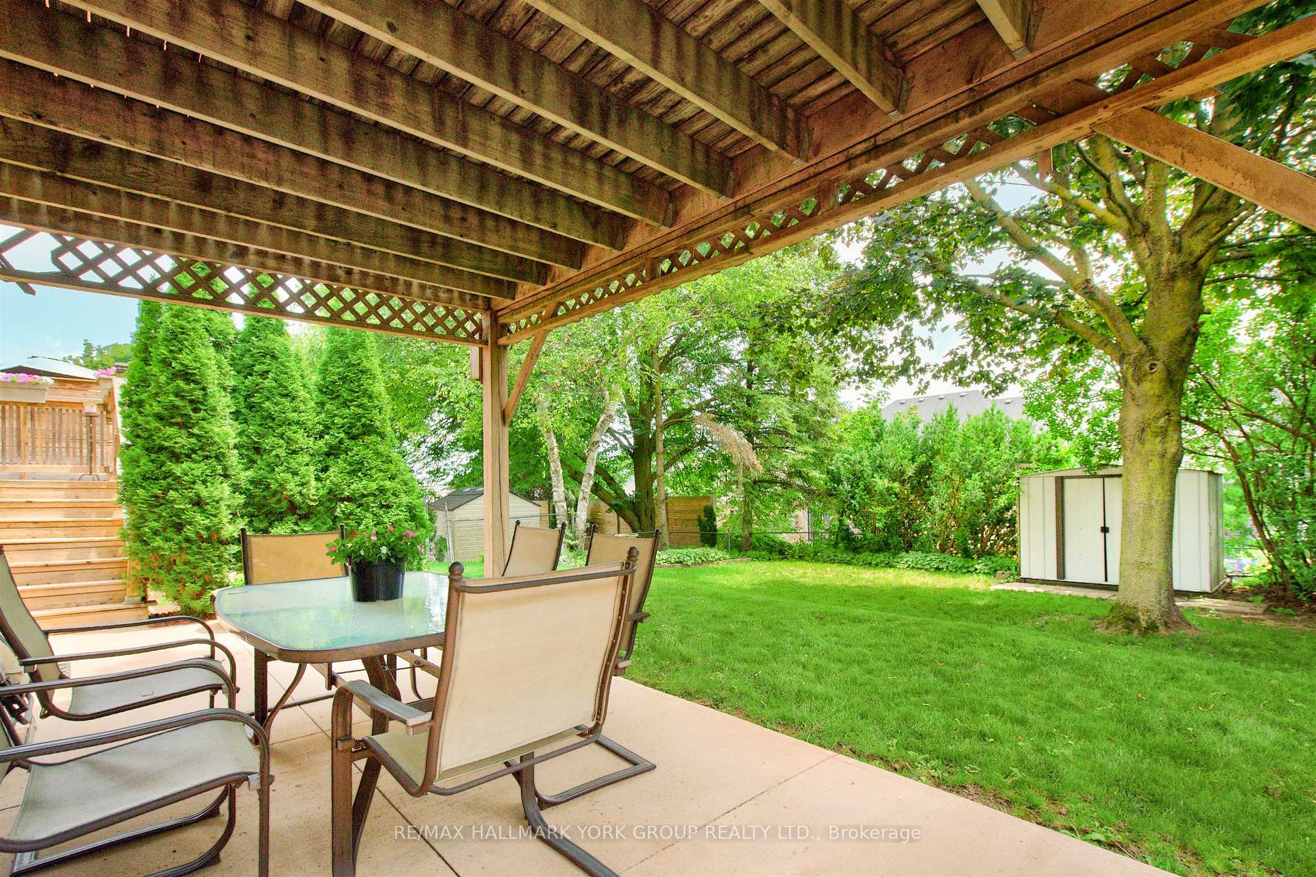 Photo 32 of 263 John Bowser Crescent, Newmarket, Glenway Estates — HOMEH