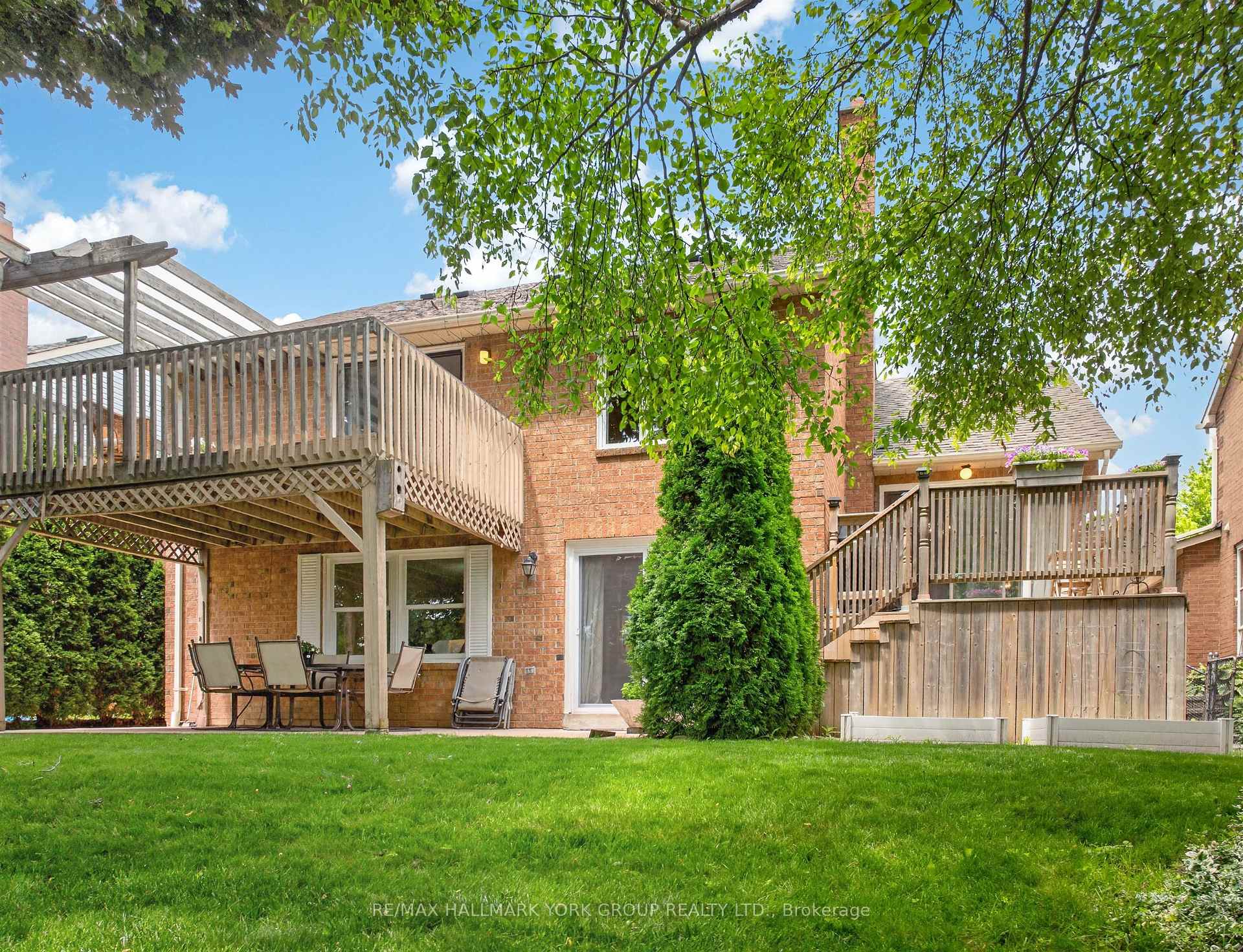 Photo 33 of 263 John Bowser Crescent, Newmarket, Glenway Estates — HOMEH