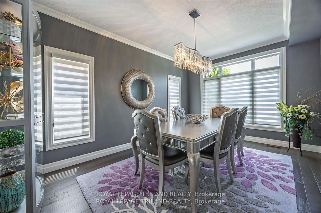 Photo 5 of 2349 Dauncey Crescent, London, North B — HOMEH