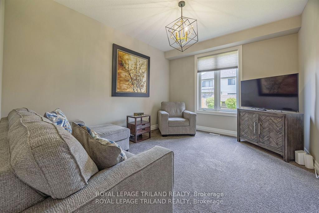 Photo 13 of 2349 Dauncey Crescent, London, North B — HOMEH
