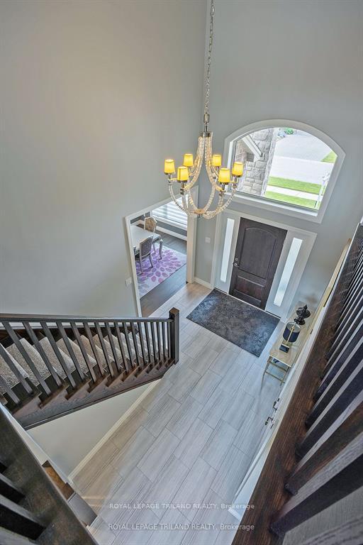 Photo 16 of 2349 Dauncey Crescent, London, North B — HOMEH