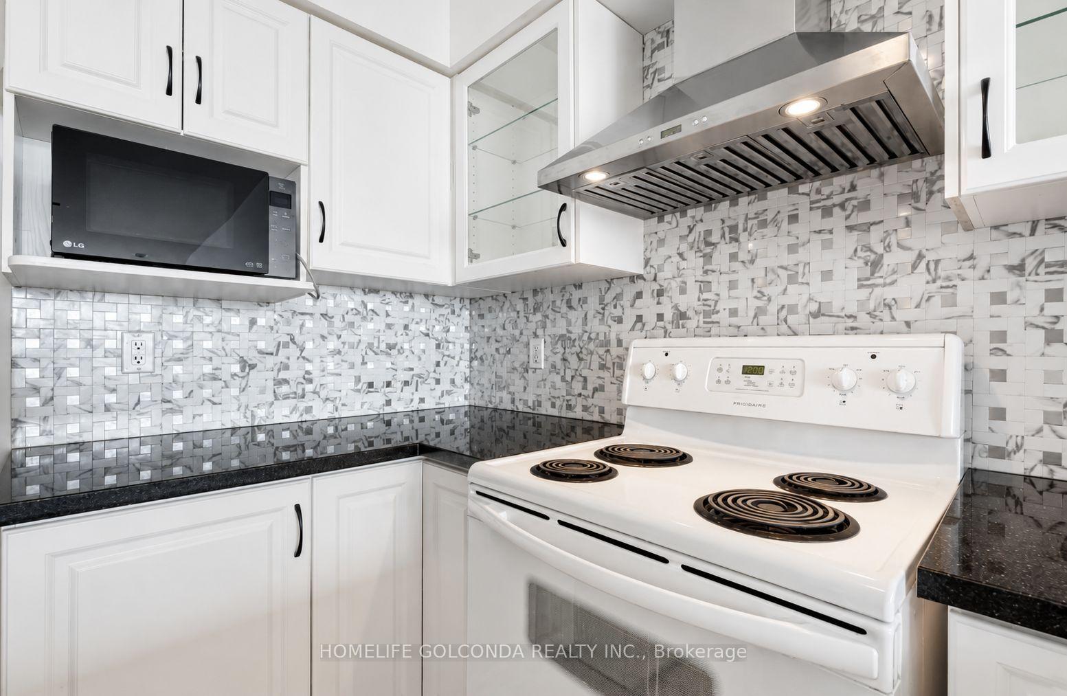 Photo 4 of Unit 809, 60 Brian Harrison Way, Scarborough, Bendale — HOMEH
