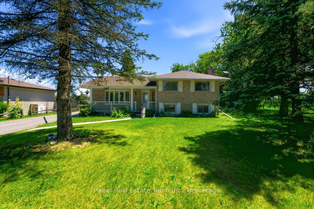 Photo 1 of 615 Hamilton Road, Quinte West, Sidney Ward — HOMEH