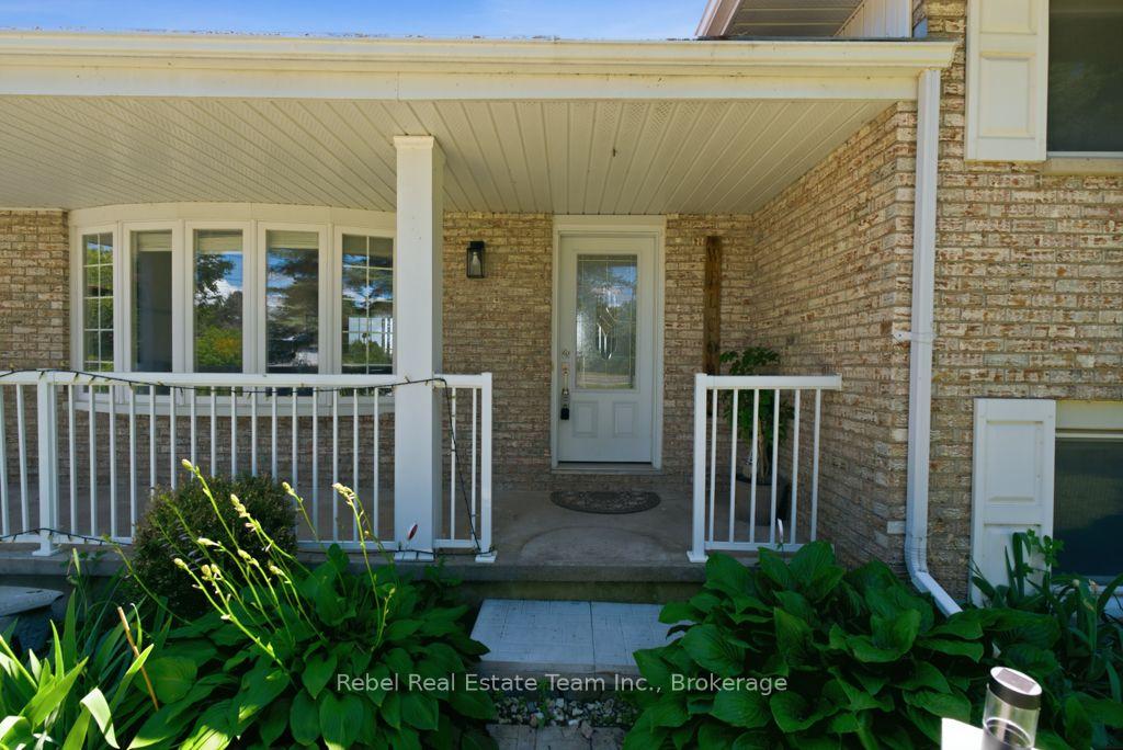 Photo 3 of 615 Hamilton Road, Quinte West, Sidney Ward — HOMEH