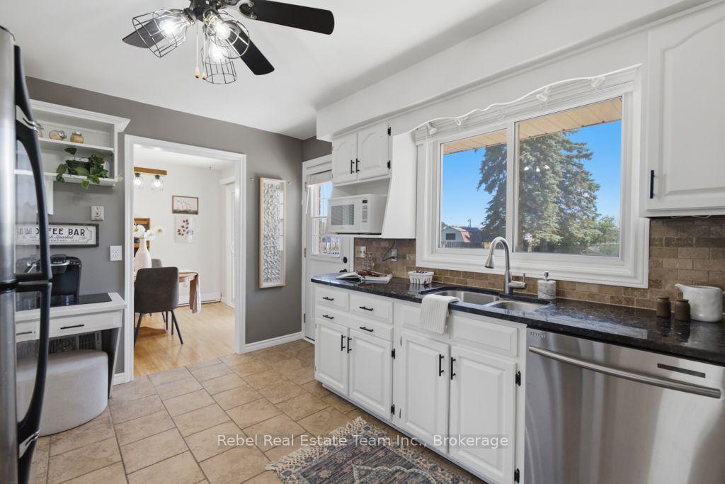Photo 16 of 615 Hamilton Road, Quinte West, Sidney Ward — HOMEH