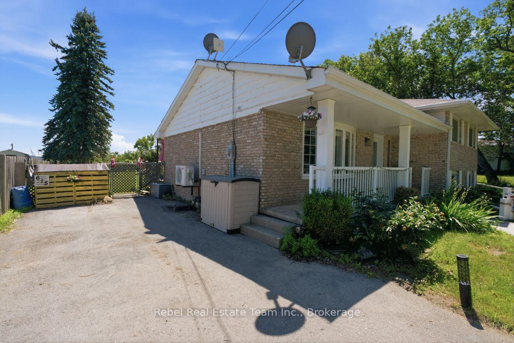 Photo 33 of 615 Hamilton Road, Quinte West, Sidney Ward — HOMEH