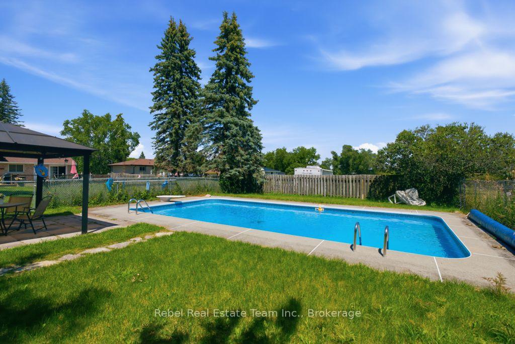 Photo 39 of 615 Hamilton Road, Quinte West, Sidney Ward — HOMEH