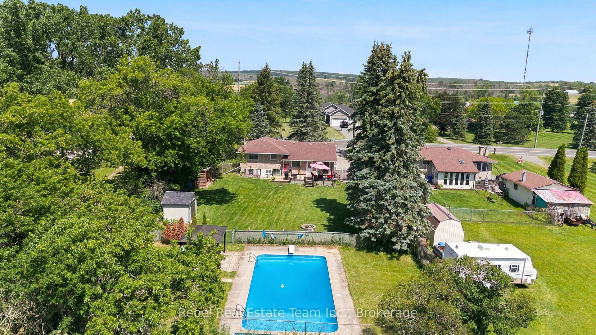 Photo 40 of 615 Hamilton Road, Quinte West, Sidney Ward — HOMEH
