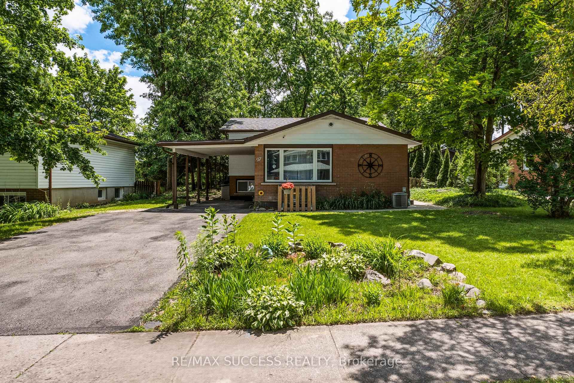 Photo 2 of 97 Blythwood Road, Waterloo, Lakeshore Village — HOMEH