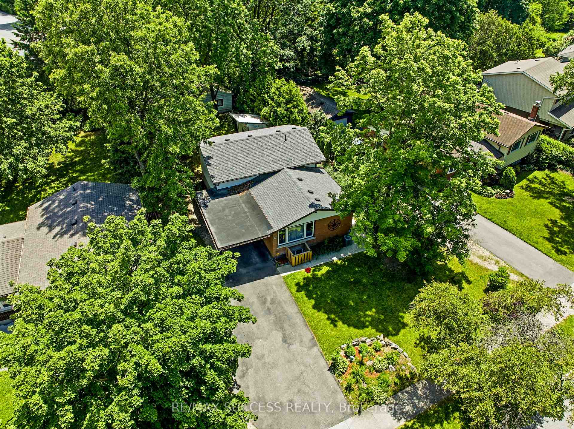 Photo 4 of 97 Blythwood Road, Waterloo, Lakeshore Village — HOMEH