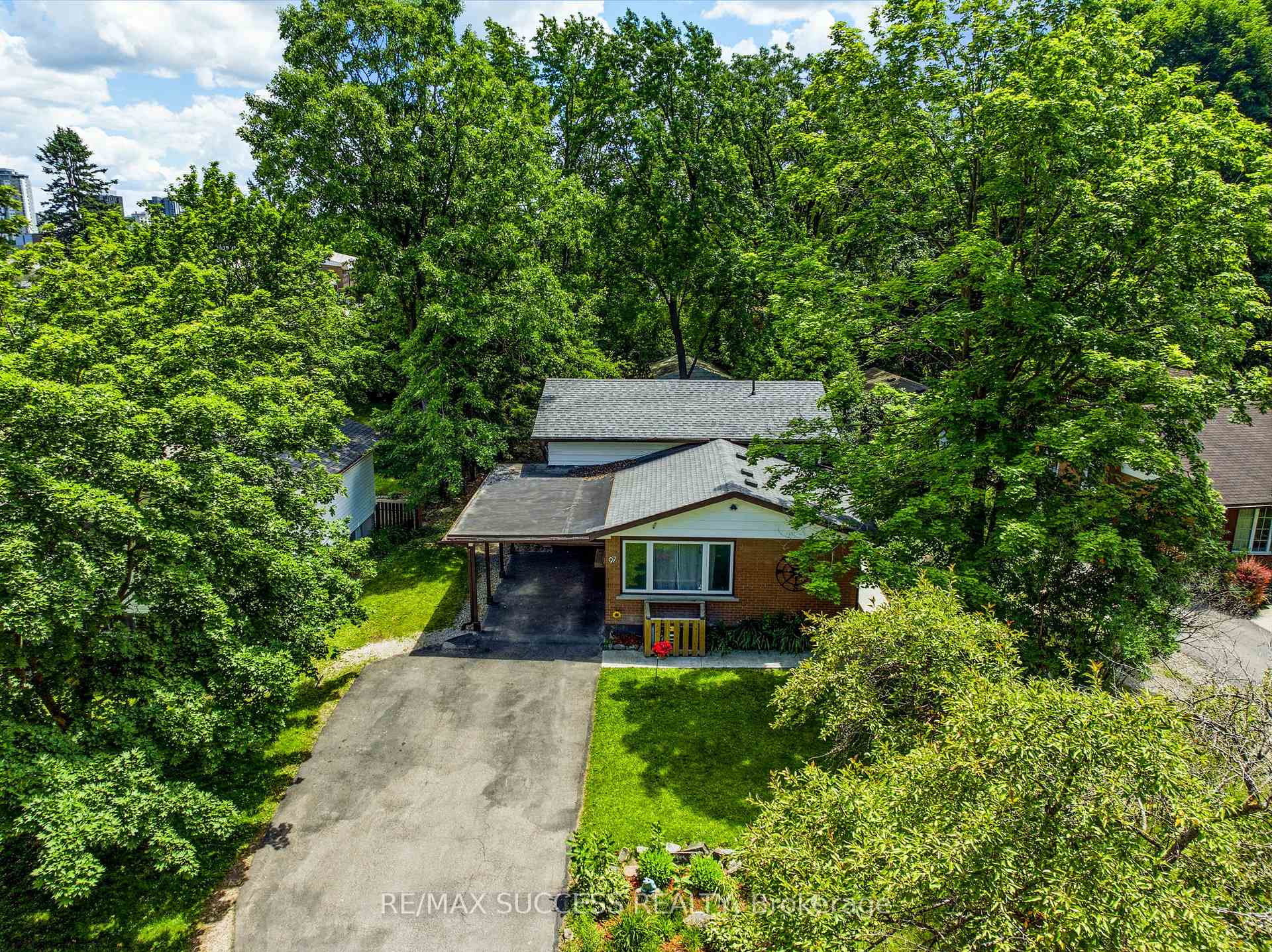 Photo 5 of 97 Blythwood Road, Waterloo, Lakeshore Village — HOMEH