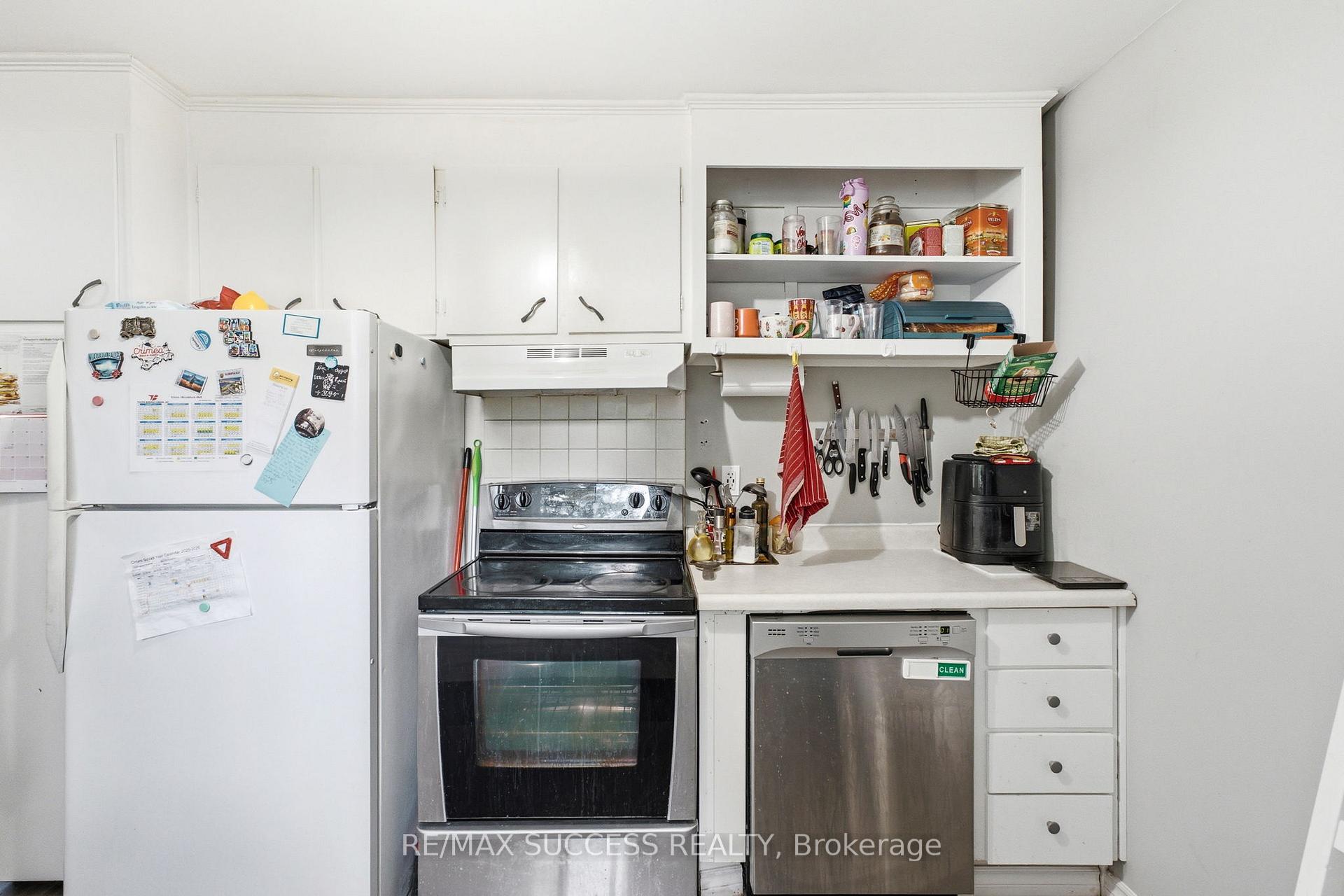 Photo 15 of 97 Blythwood Road, Waterloo, Lakeshore Village — HOMEH