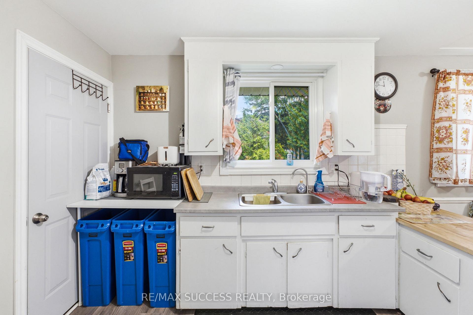 Photo 16 of 97 Blythwood Road, Waterloo, Lakeshore Village — HOMEH