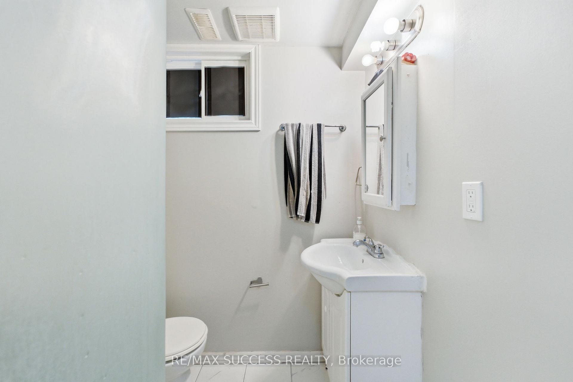 Photo 39 of 97 Blythwood Road, Waterloo, Lakeshore Village — HOMEH