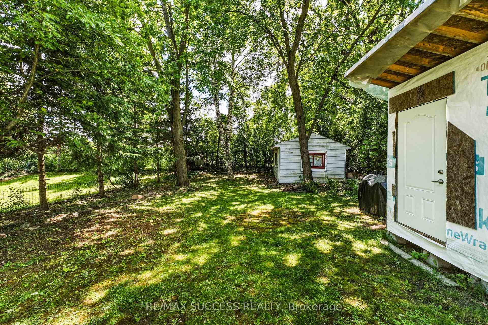 Photo 41 of 97 Blythwood Road, Waterloo, Lakeshore Village — HOMEH