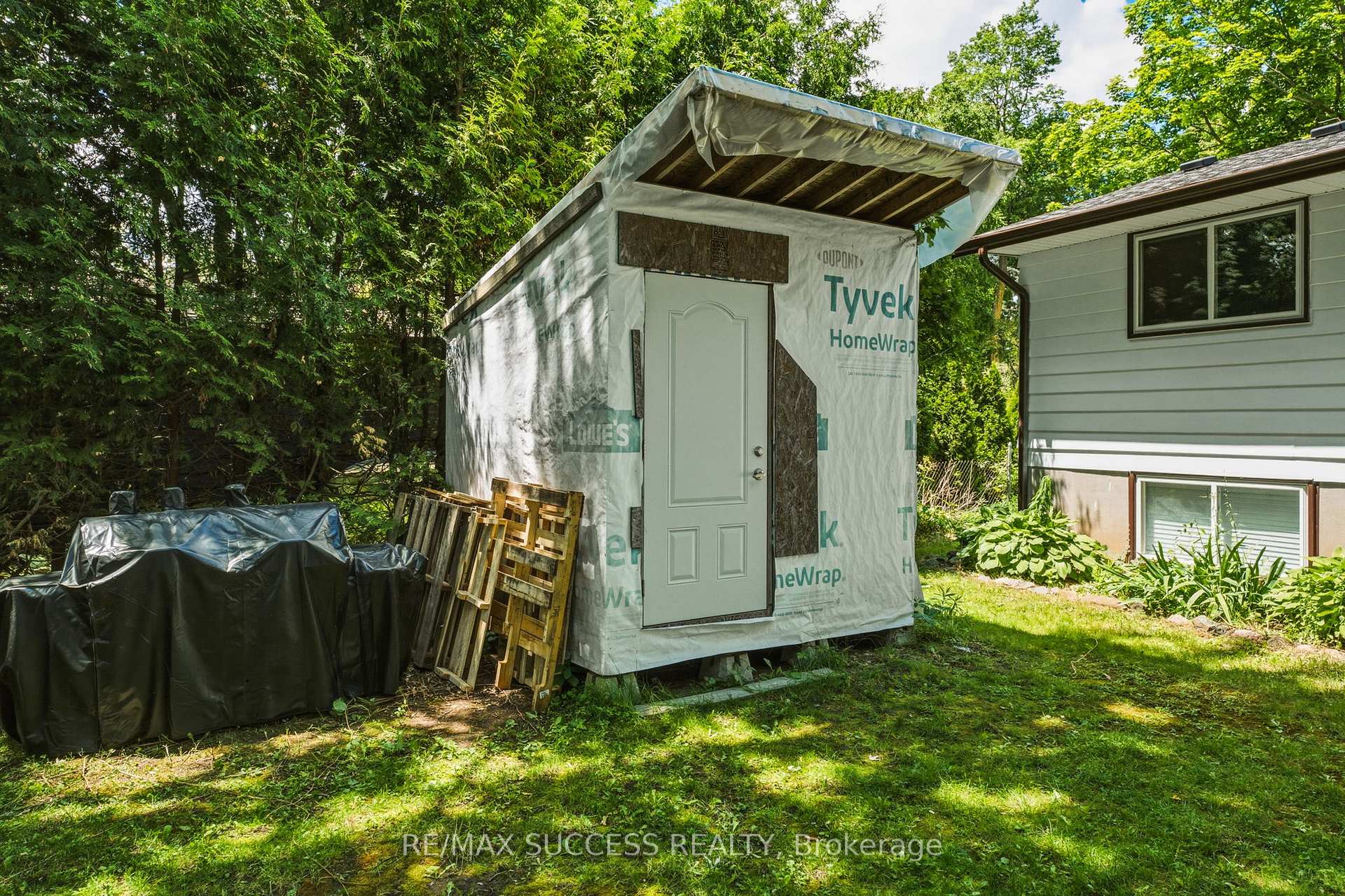 Photo 43 of 97 Blythwood Road, Waterloo, Lakeshore Village — HOMEH