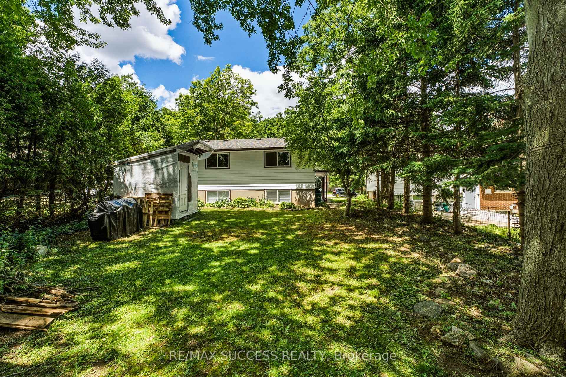 Photo 44 of 97 Blythwood Road, Waterloo, Lakeshore Village — HOMEH
