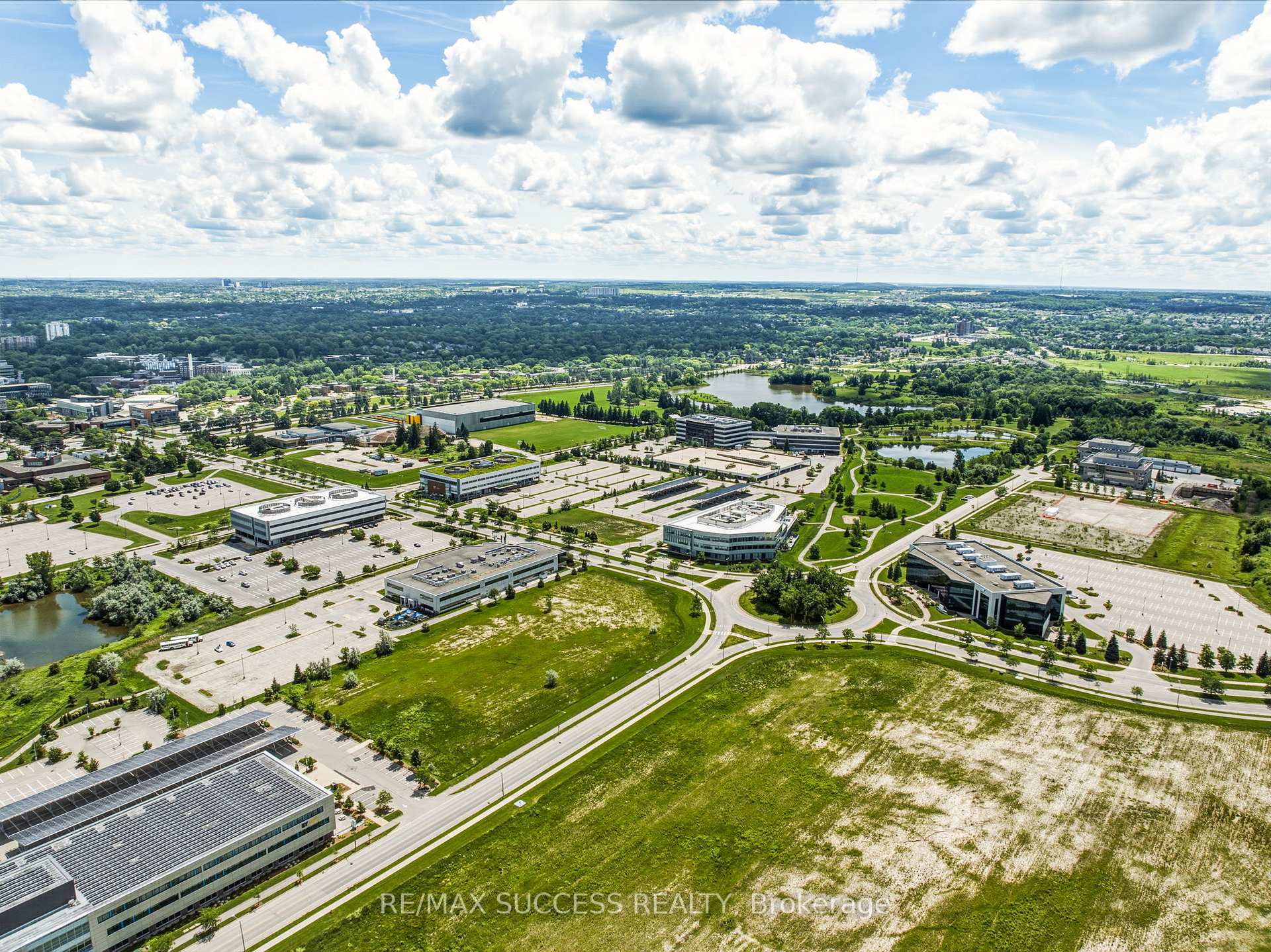 Photo 49 of 97 Blythwood Road, Waterloo, Lakeshore Village — HOMEH