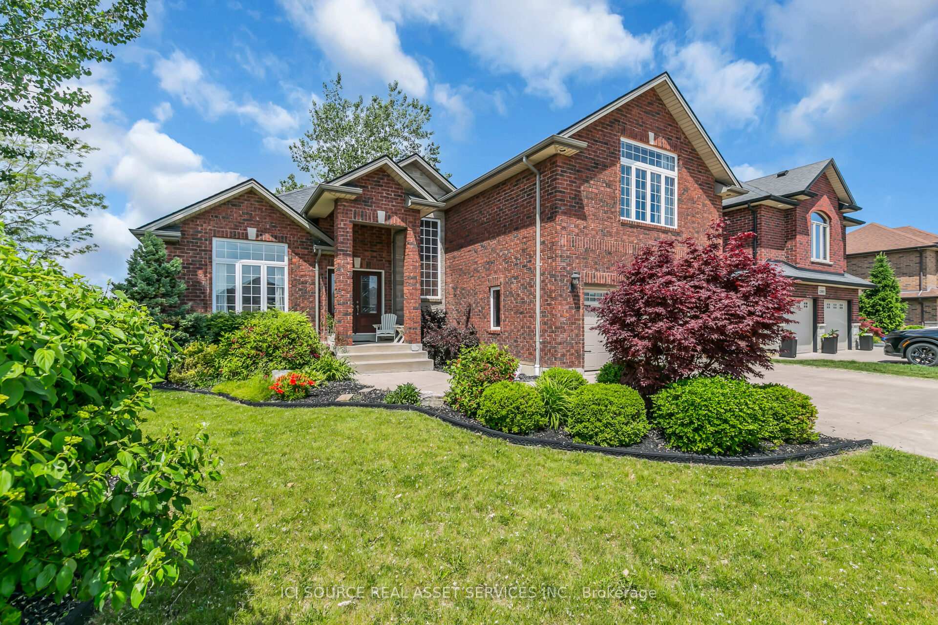 Photo 3 of 1378 Traditional Trail, Lakeshore — HOMEH