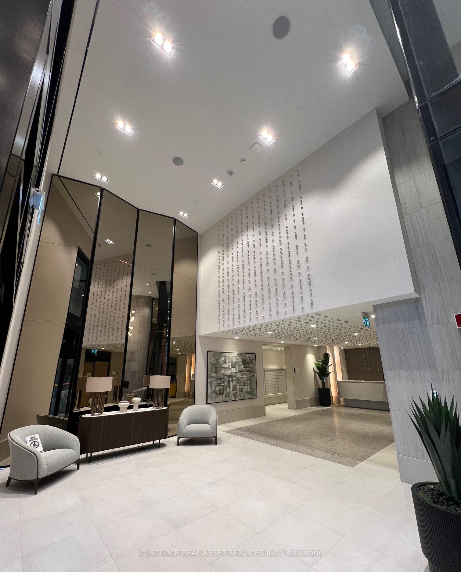 Photo 1 of Unit 732, 2020 Bathurst Street, Toronto, Humewood-Cedarvale — HOMEH