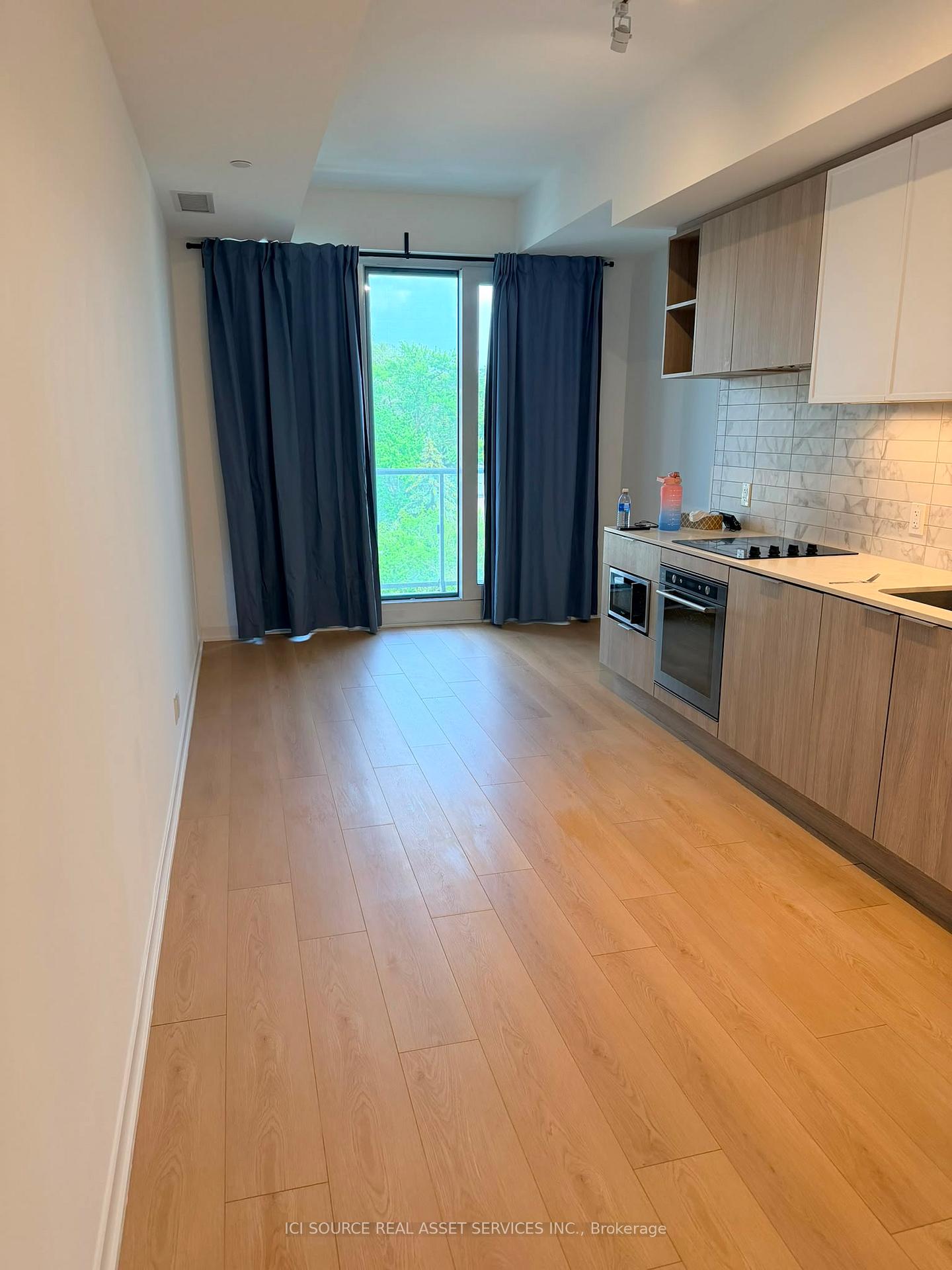 Photo 4 of Unit 732, 2020 Bathurst Street, Toronto, Humewood-Cedarvale — HOMEH