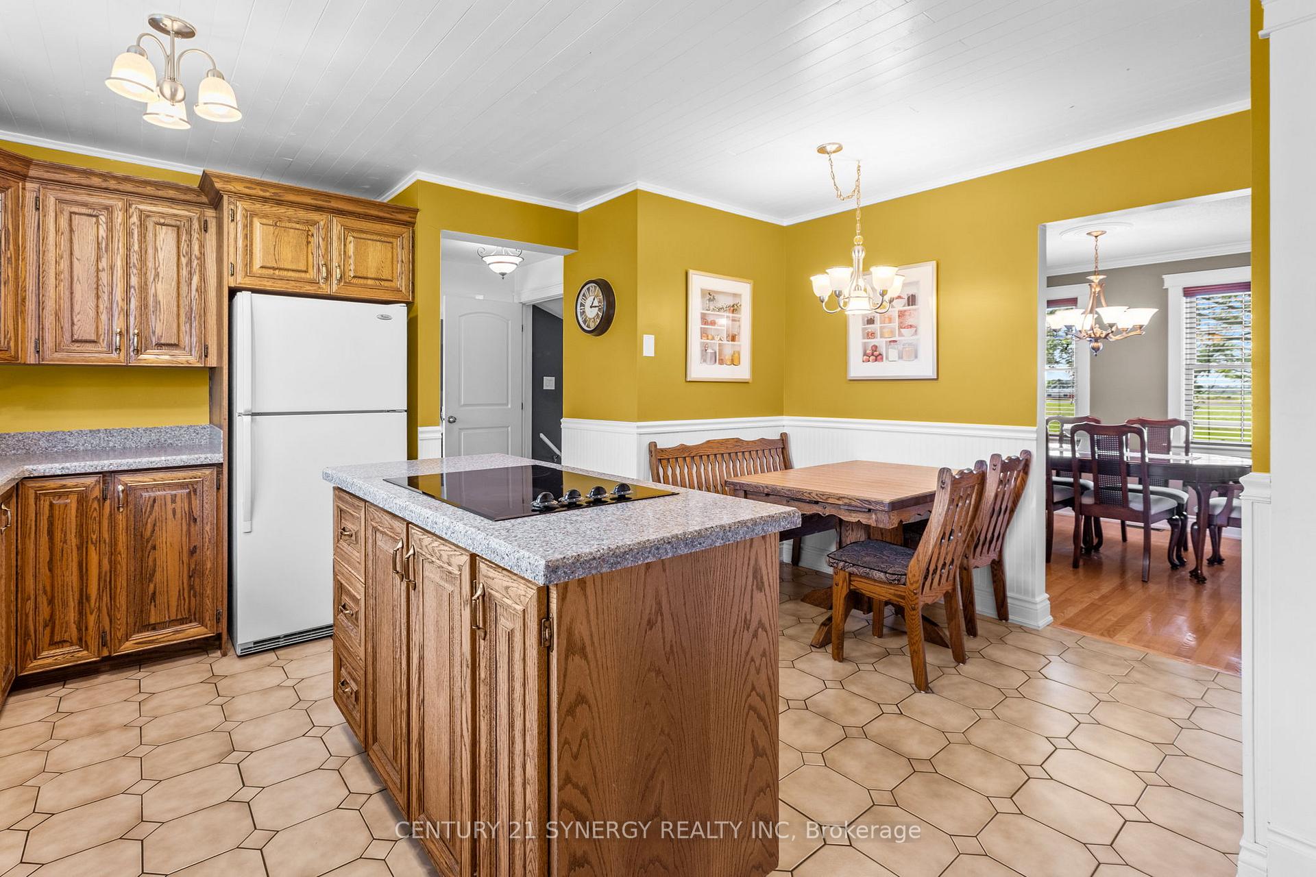 Photo 7 of 183 Hamilton Road, Russell, Russell Twp — HOMEH