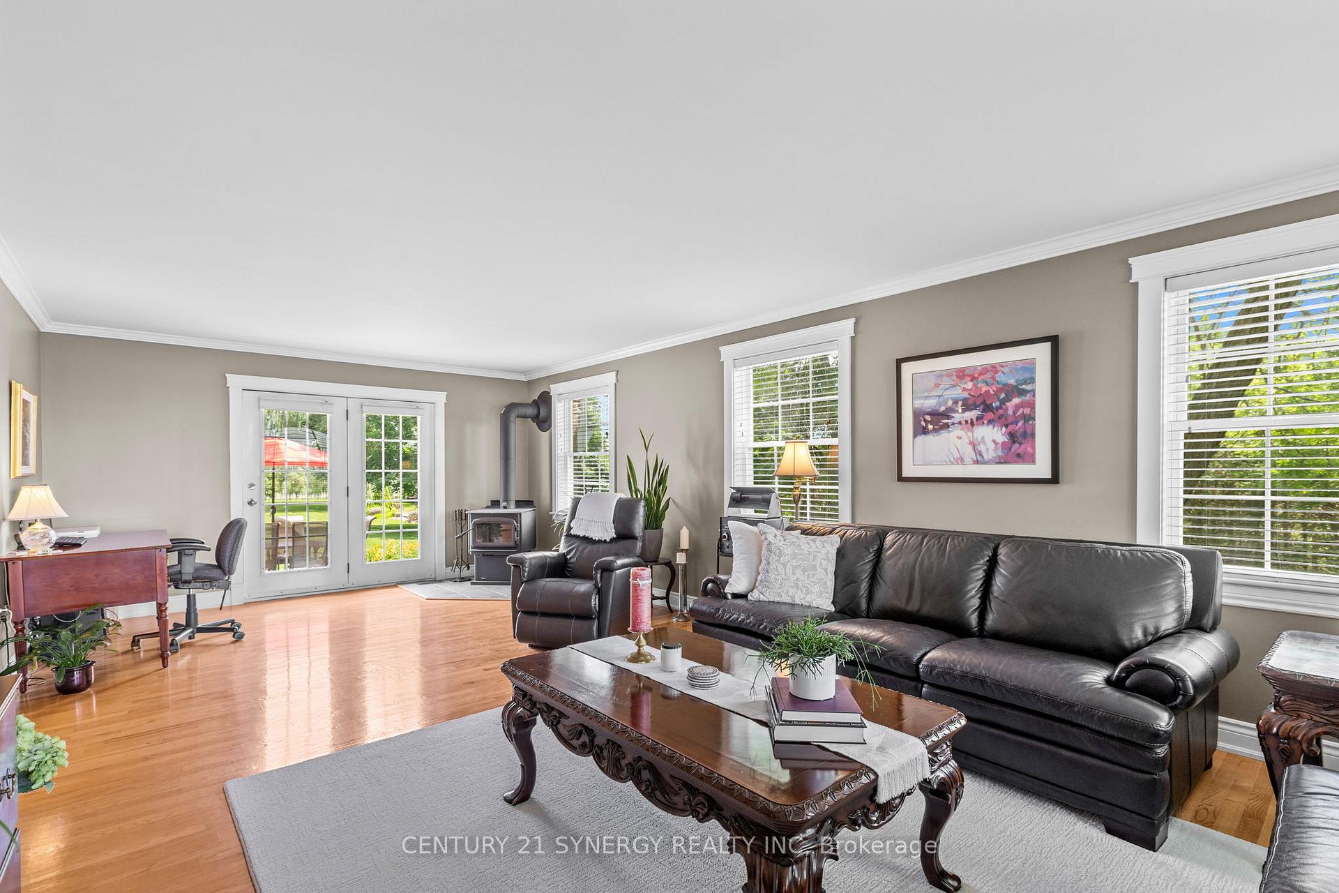 Photo 12 of 183 Hamilton Road, Russell, Russell Twp — HOMEH