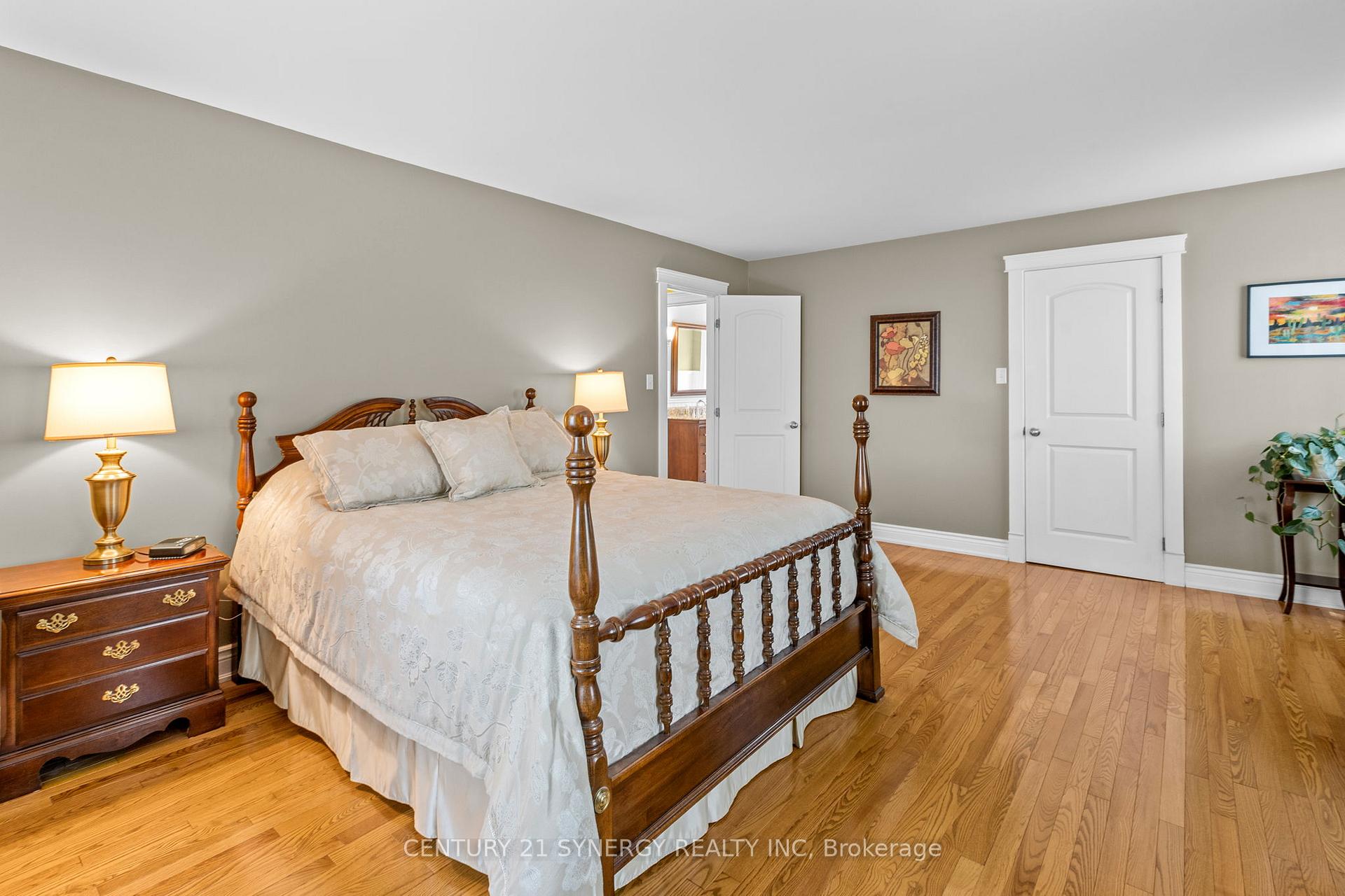 Photo 19 of 183 Hamilton Road, Russell, Russell Twp — HOMEH