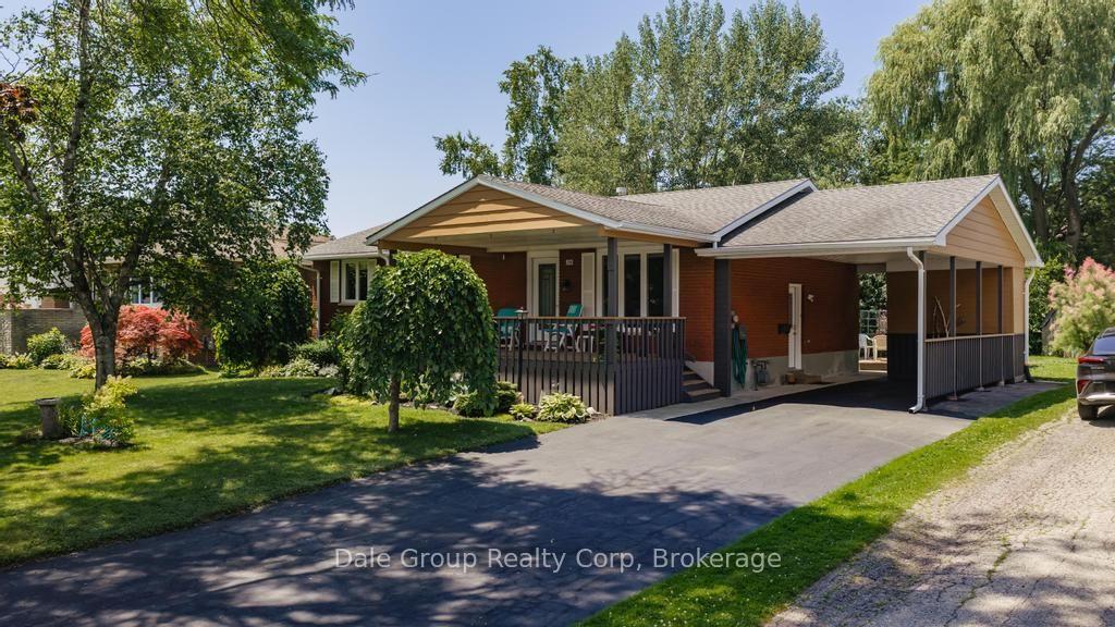 Photo 2 of 316 Krohmer Drive, Goderich, Goderich (Town) — HOMEH