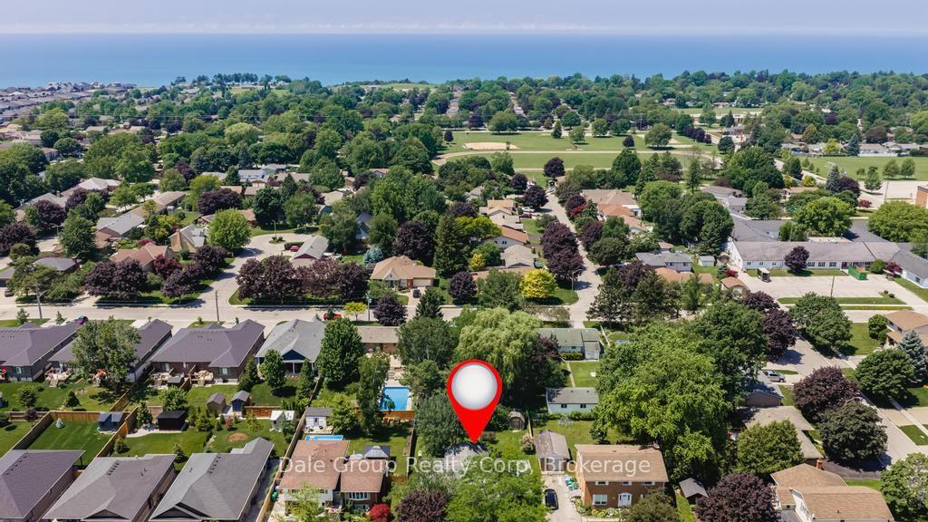 Photo 40 of 316 Krohmer Drive, Goderich, Goderich (Town) — HOMEH