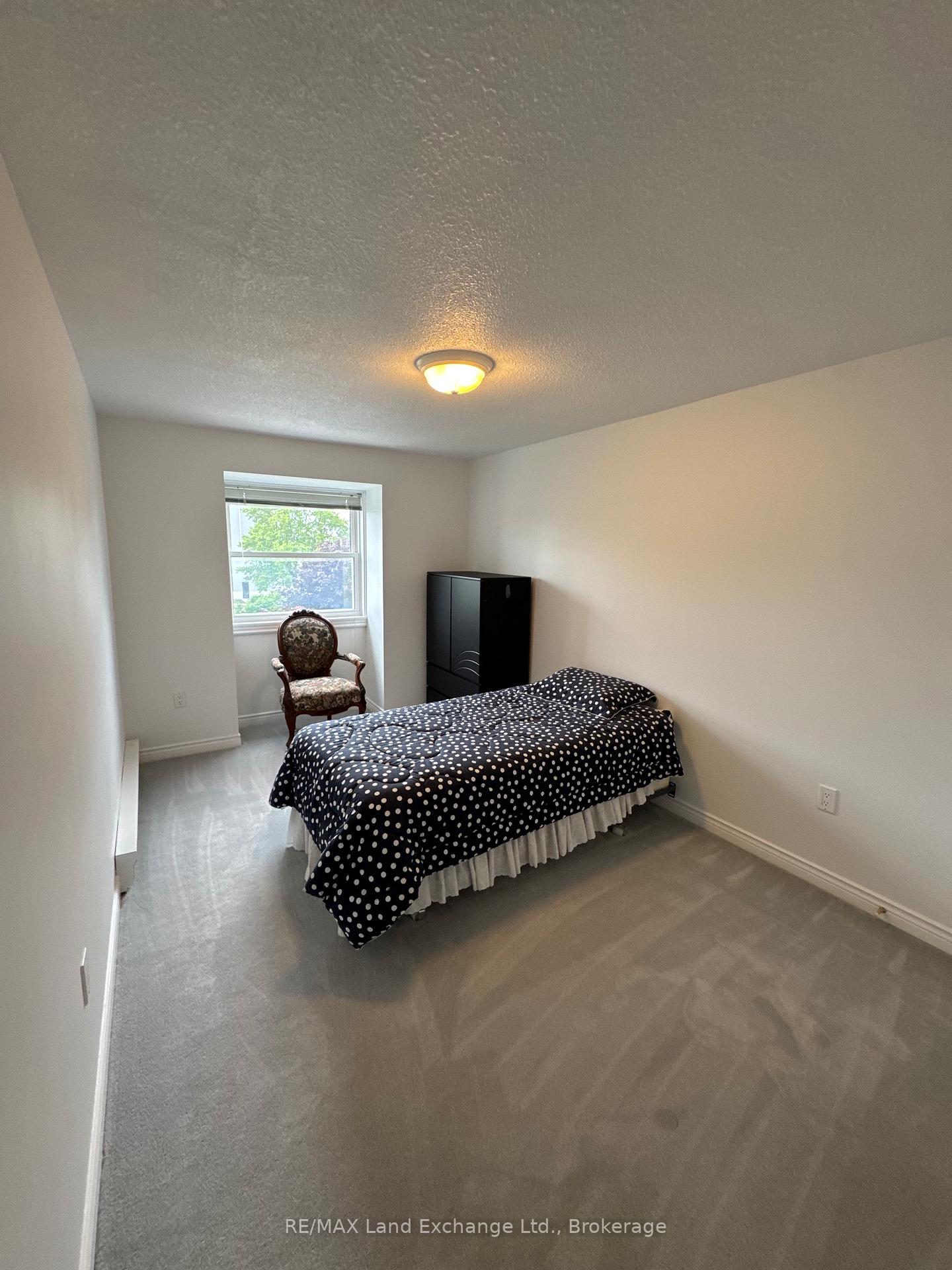 Photo 8 of Unit 31, 31 Philip Place, Kincardine — HOMEH