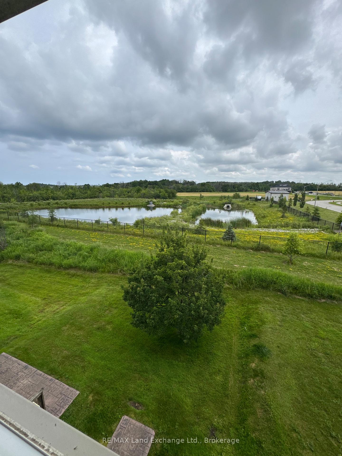 Photo 10 of Unit 31, 31 Philip Place, Kincardine — HOMEH