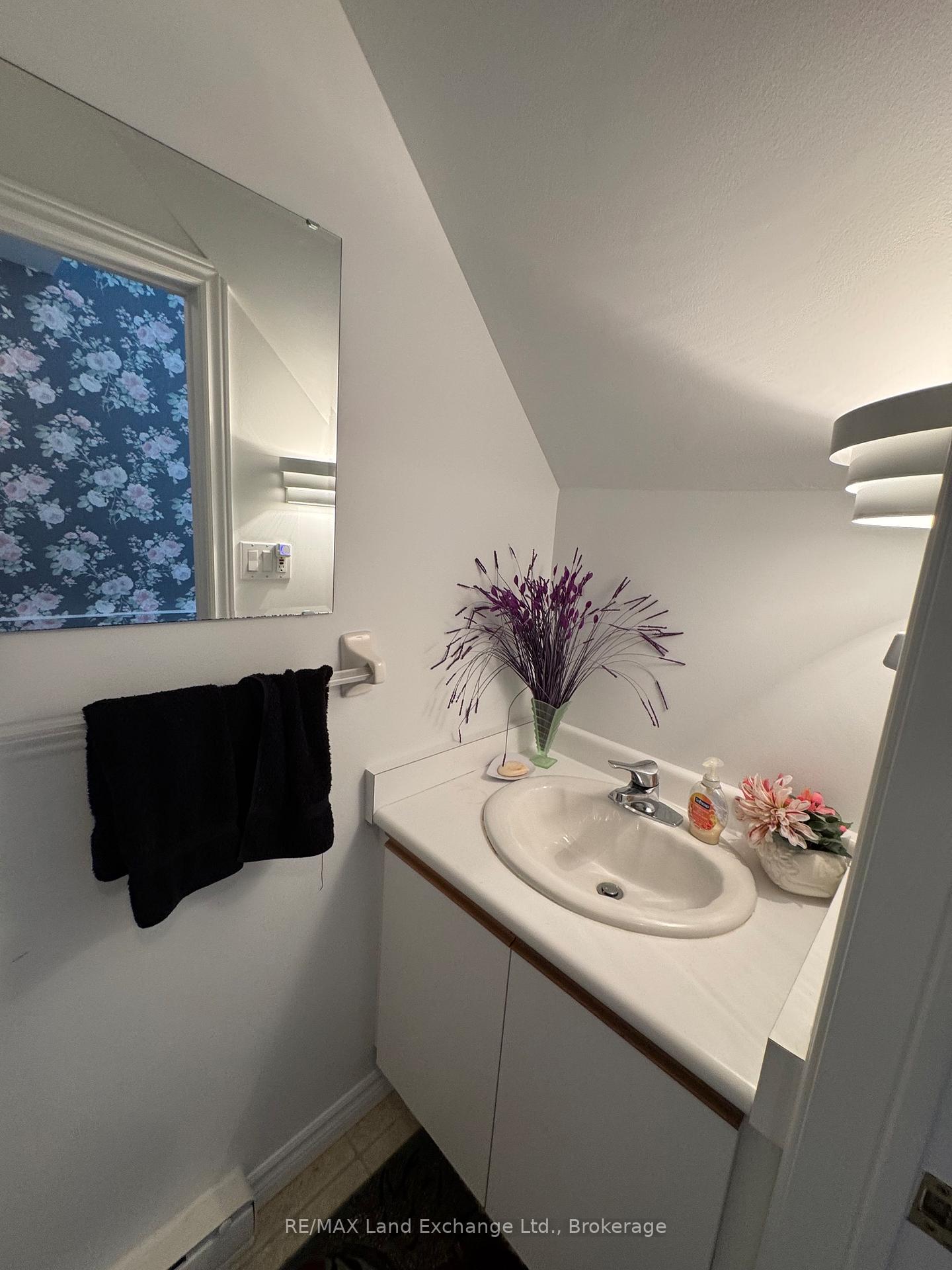 Photo 12 of Unit 31, 31 Philip Place, Kincardine — HOMEH