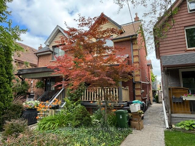 Photo 1 of Unit Upper, 33 Salem Avenue, Toronto, Dovercourt-Wallace Emerson-Junction — HOMEH