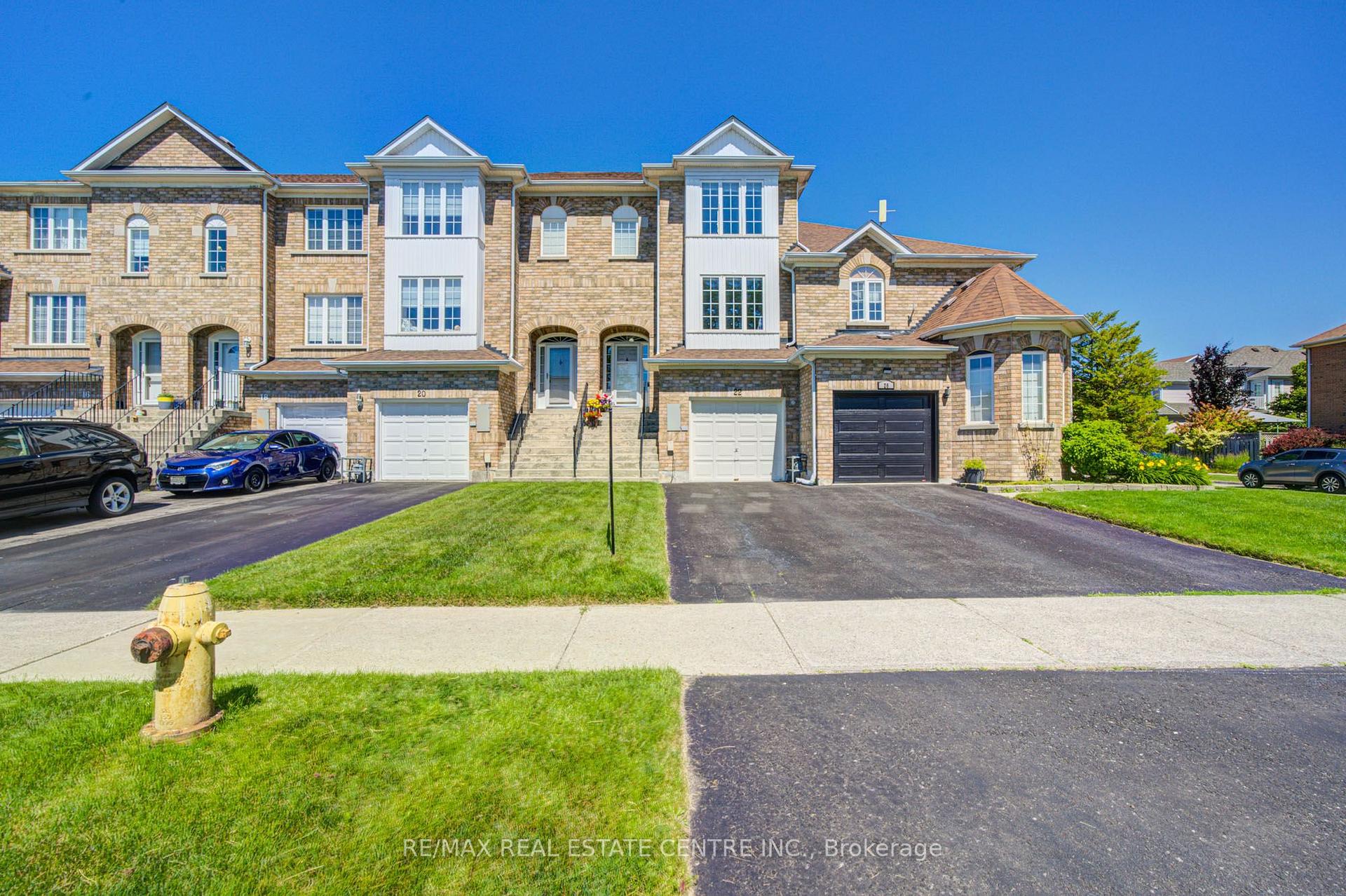 Photo 1 of 22 Lakeridge Drive, Scarborough, Centennial Scarborough — HOMEH