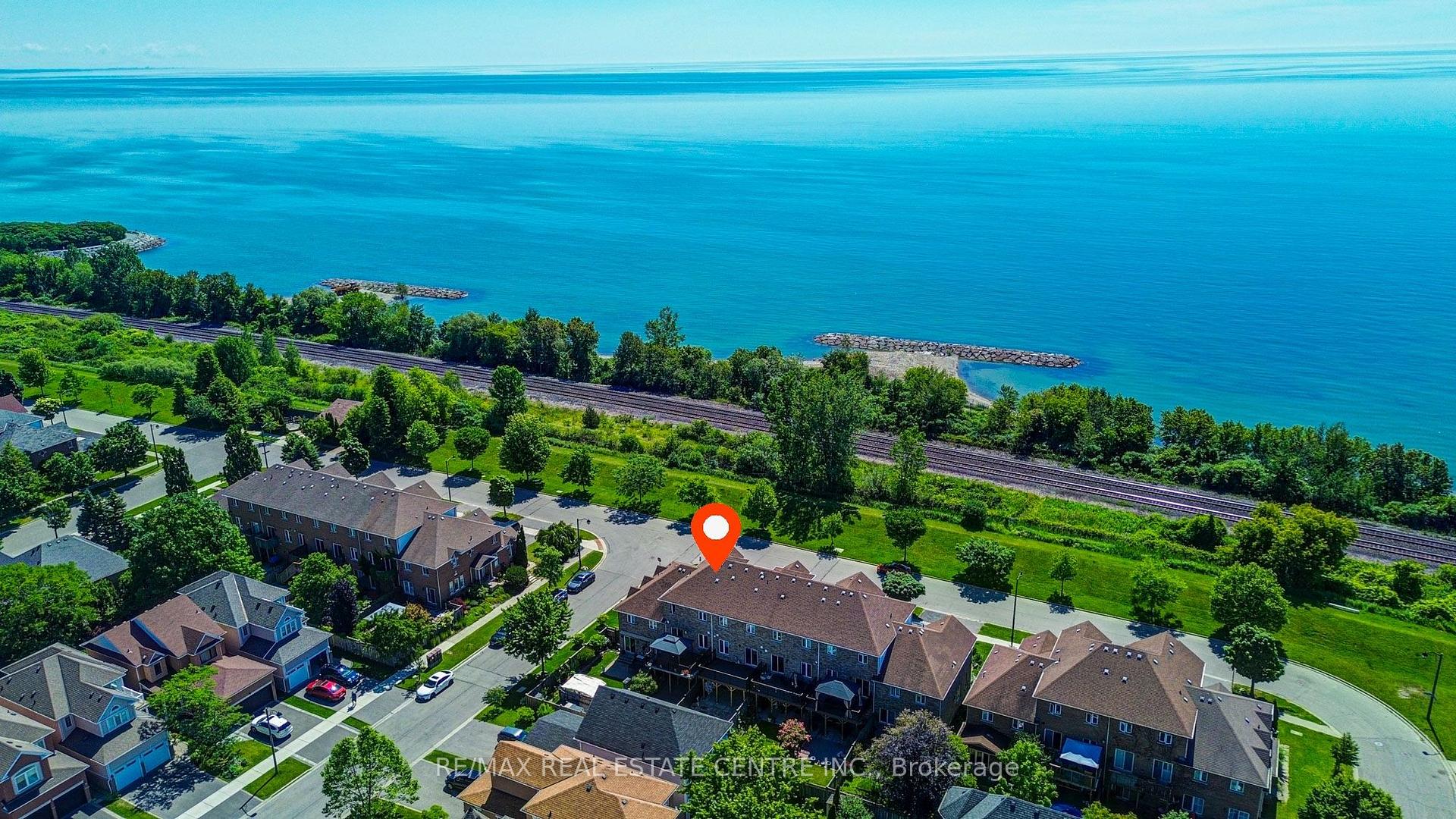 Photo 5 of 22 Lakeridge Drive, Scarborough, Centennial Scarborough — HOMEH