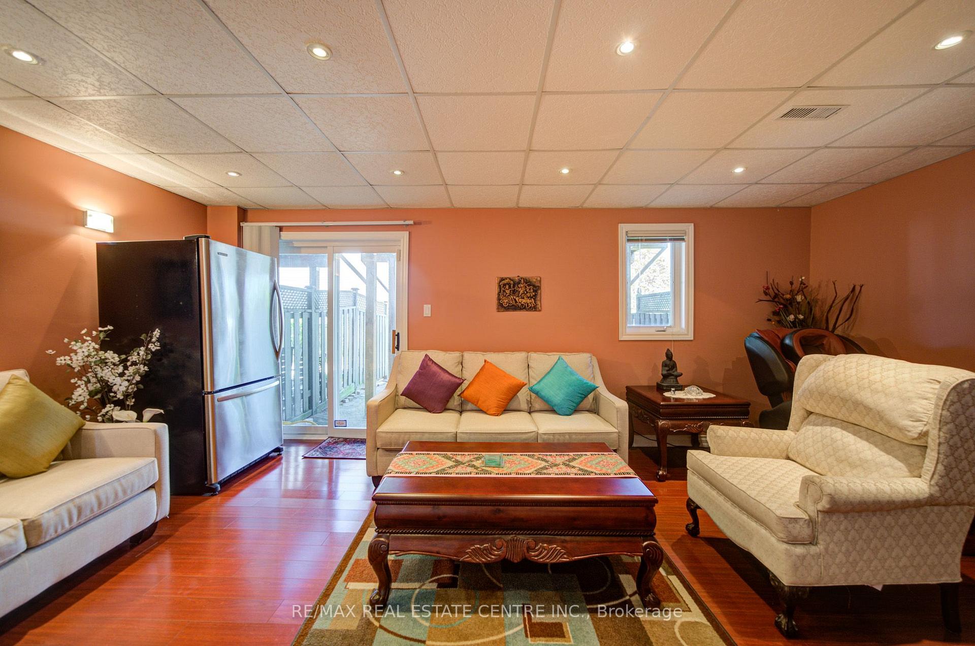 Photo 10 of 22 Lakeridge Drive, Scarborough, Centennial Scarborough — HOMEH