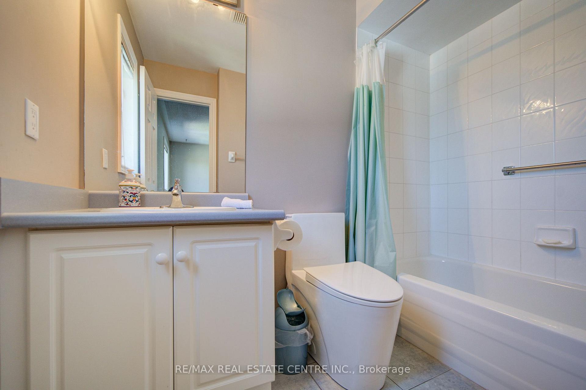 Photo 36 of 22 Lakeridge Drive, Scarborough, Centennial Scarborough — HOMEH