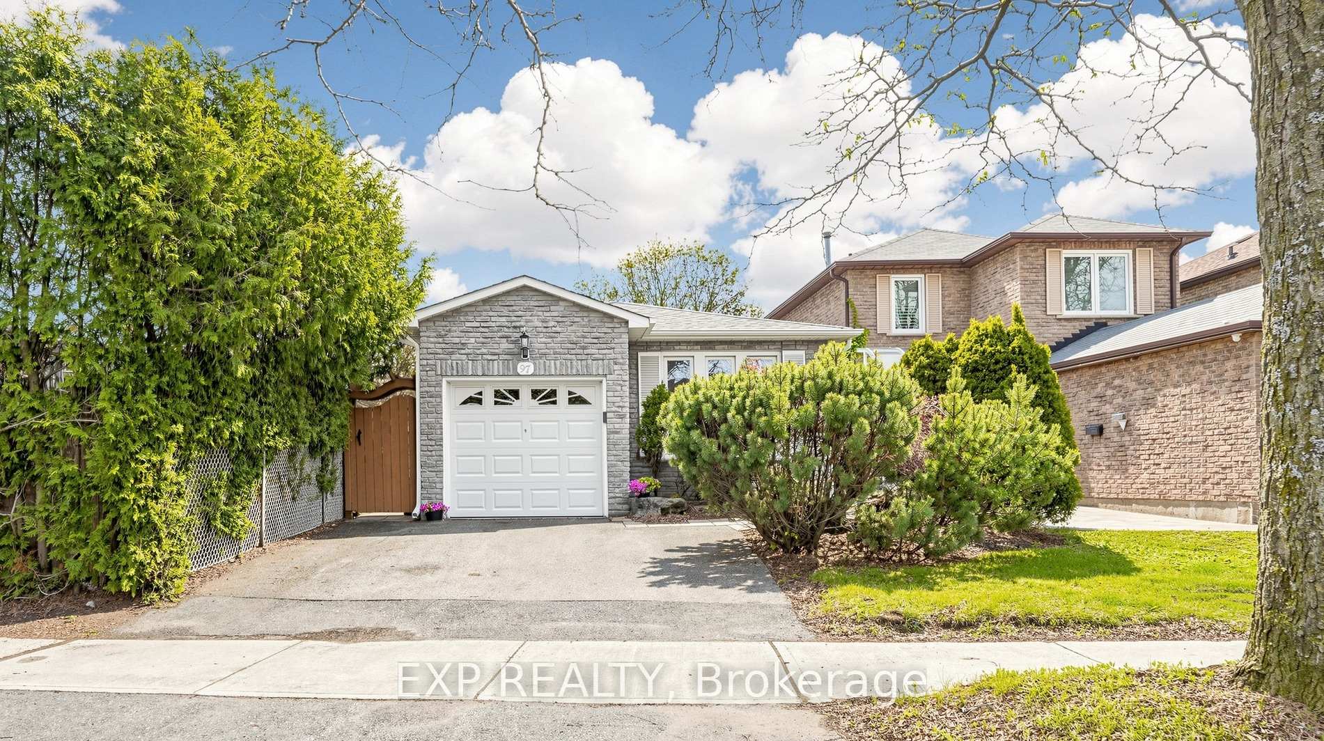 Photo 1 of 97 Mercer Crescent, Markham, Raymerville — HOMEH