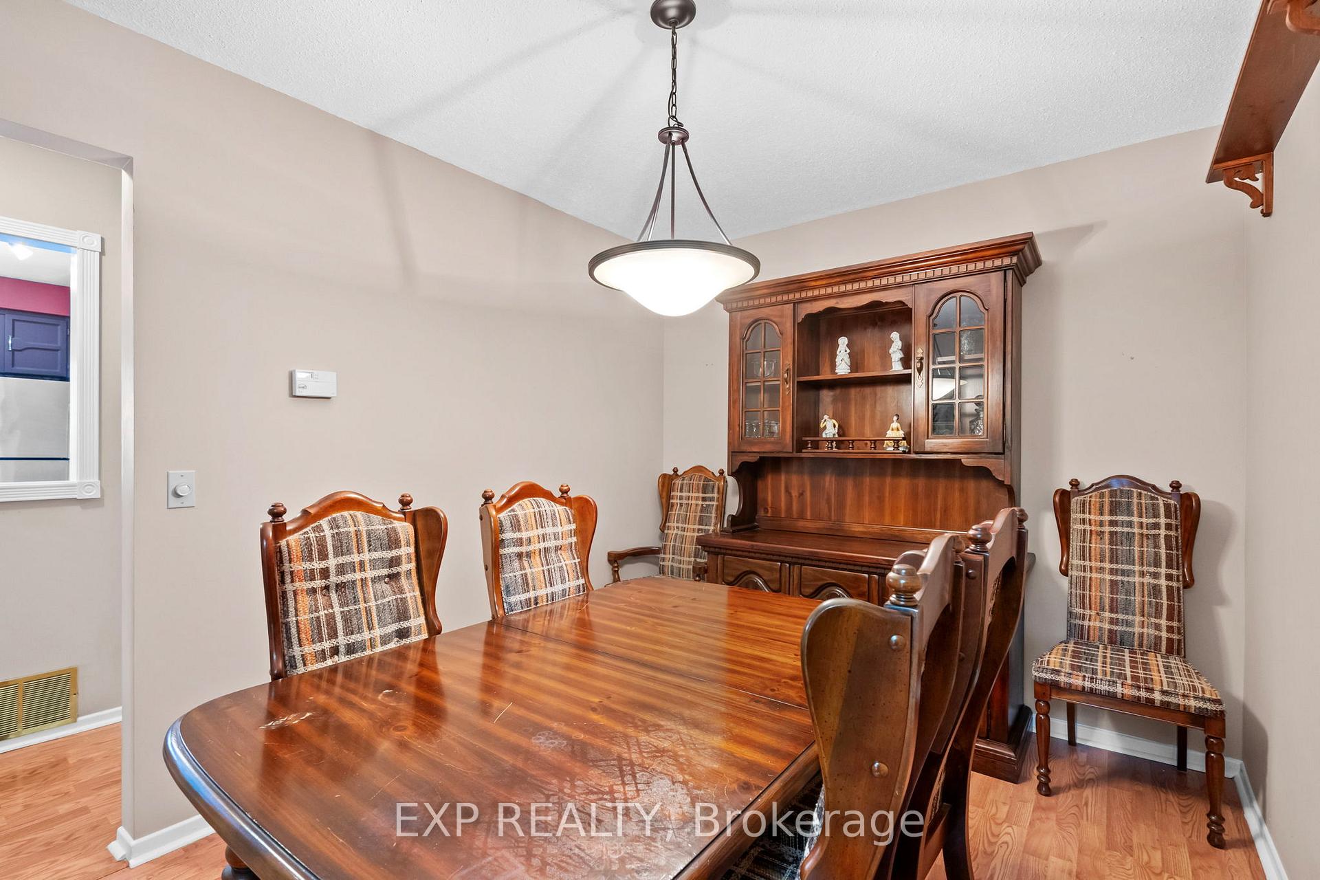 Photo 8 of 97 Mercer Crescent, Markham, Raymerville — HOMEH