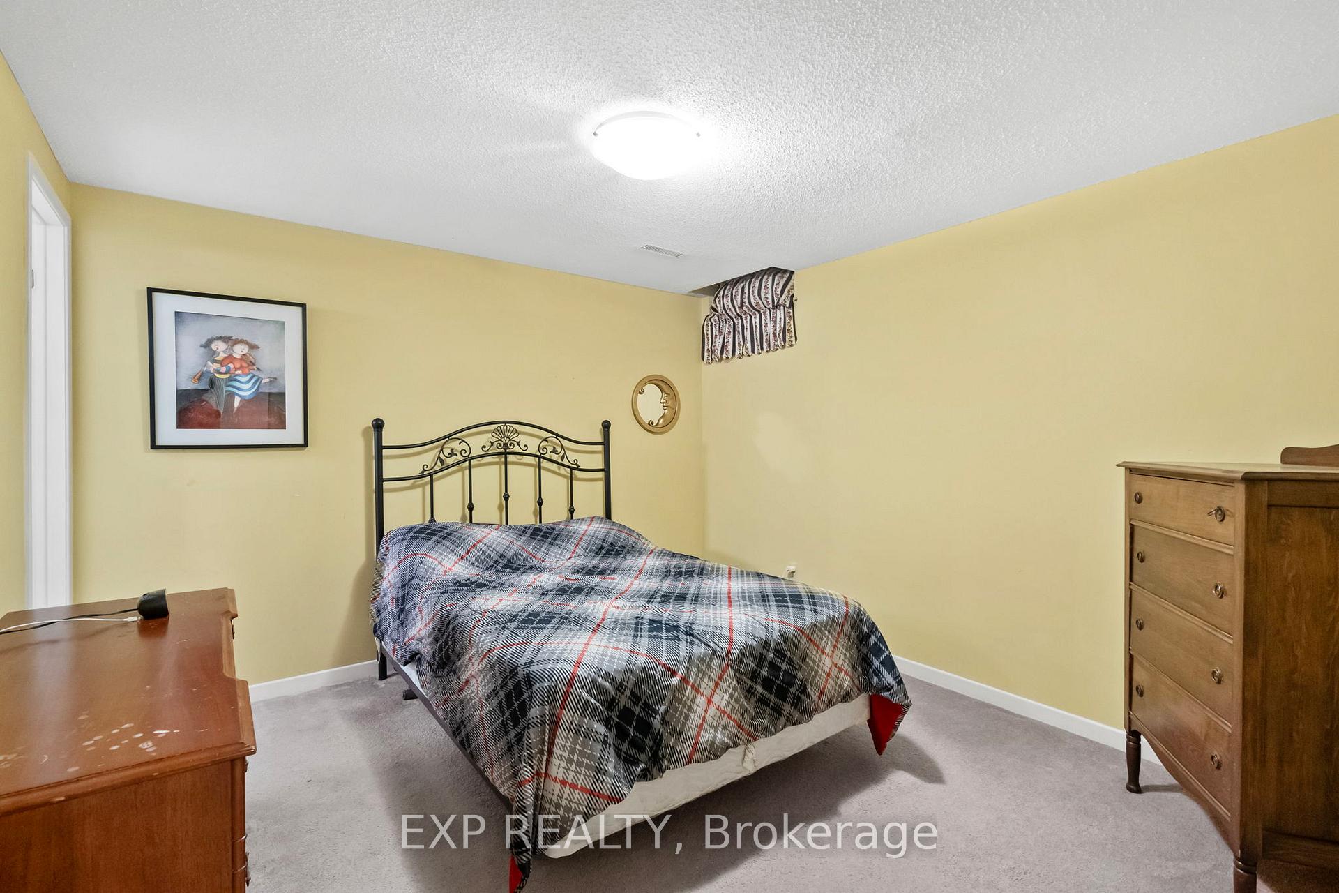 Photo 20 of 97 Mercer Crescent, Markham, Raymerville — HOMEH