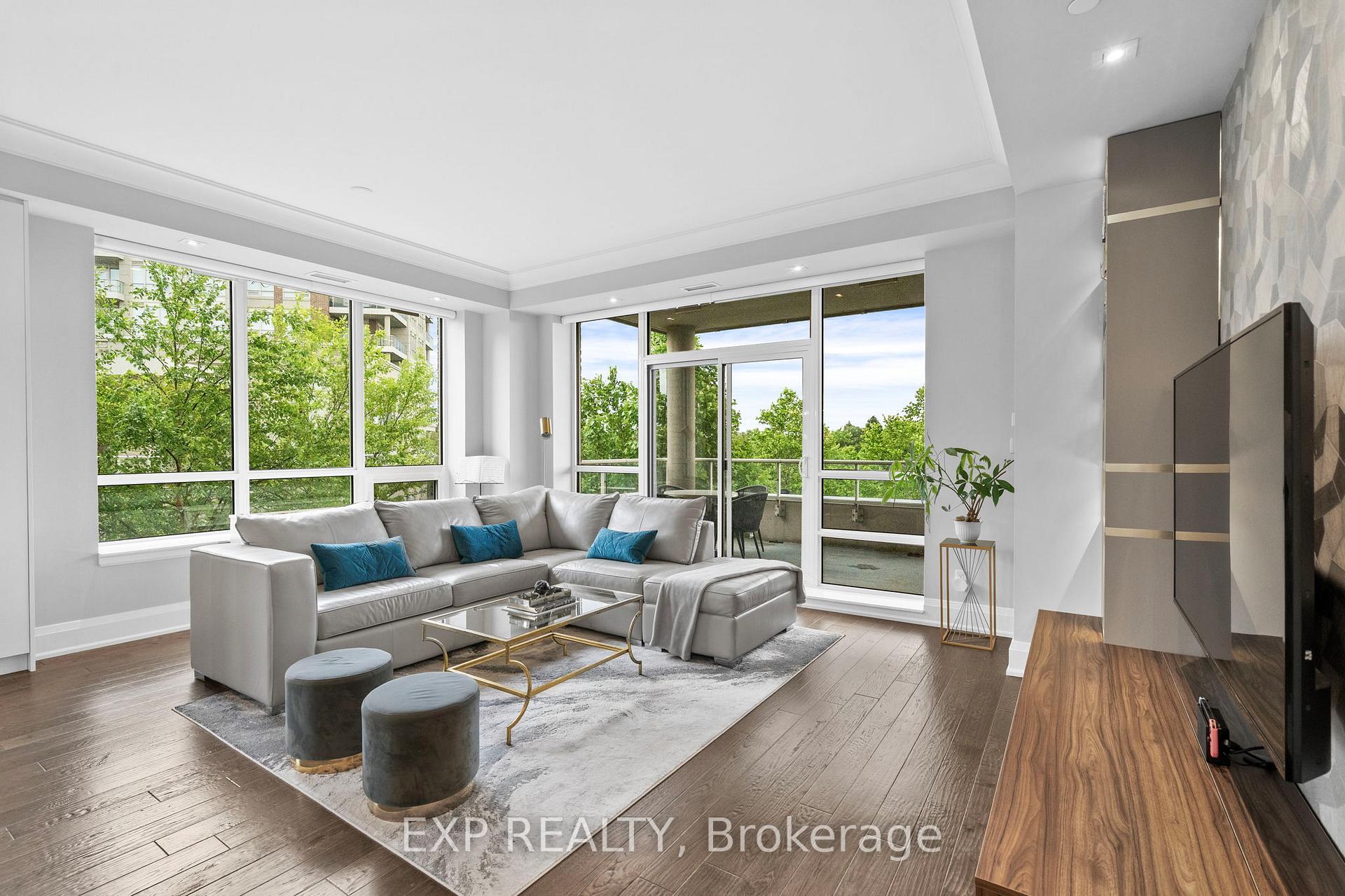 Photo 3 of Unit 203, 9 Stollery Pond Crescent, Markham, Devil's Elbow — HOMEH