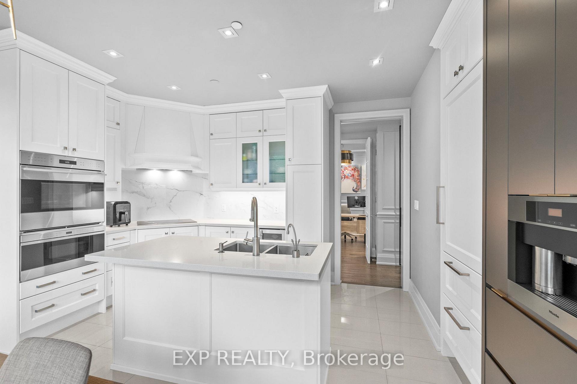 Photo 10 of Unit 203, 9 Stollery Pond Crescent, Markham, Devil's Elbow — HOMEH