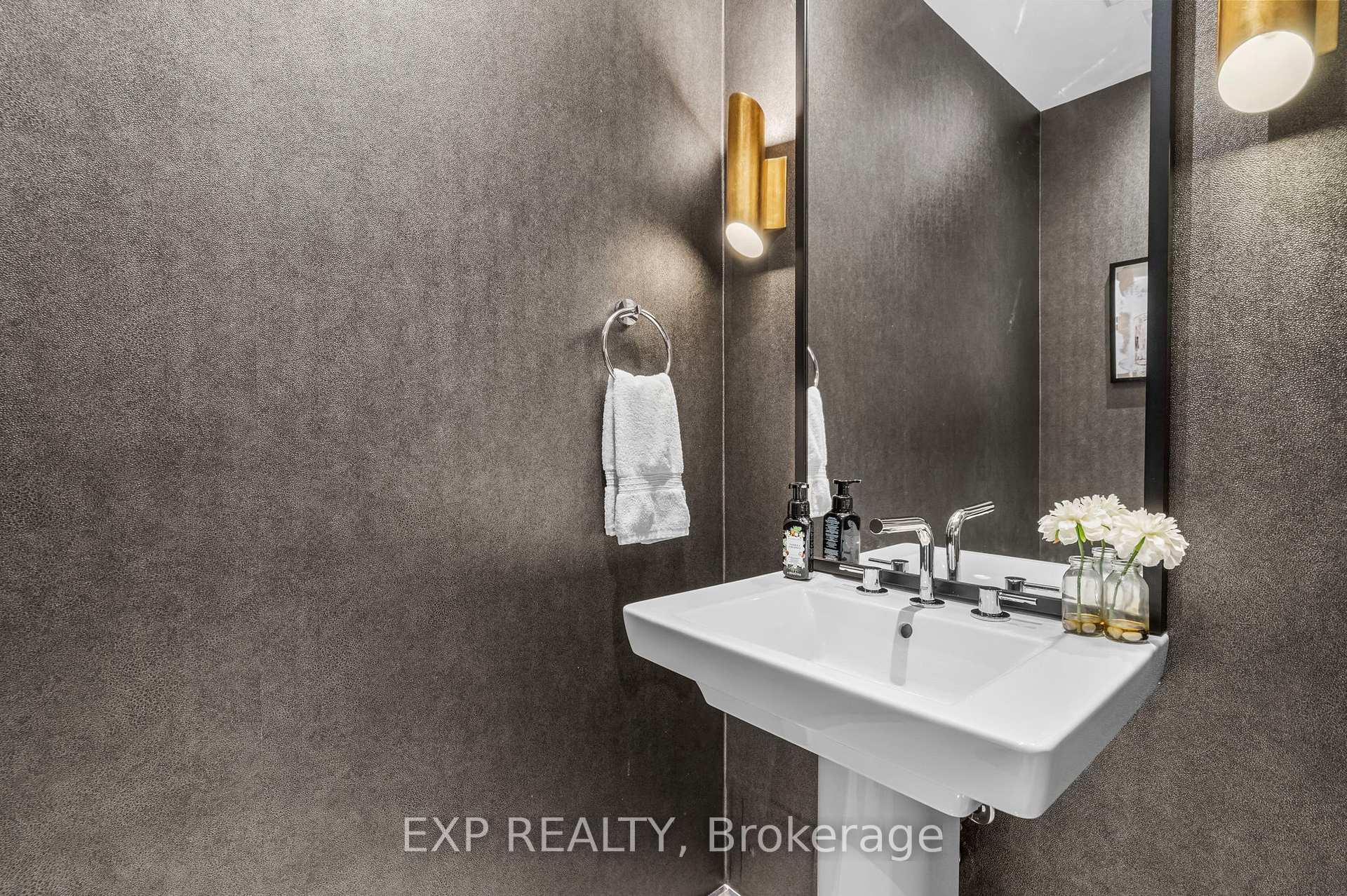 Photo 14 of Unit 203, 9 Stollery Pond Crescent, Markham, Devil's Elbow — HOMEH