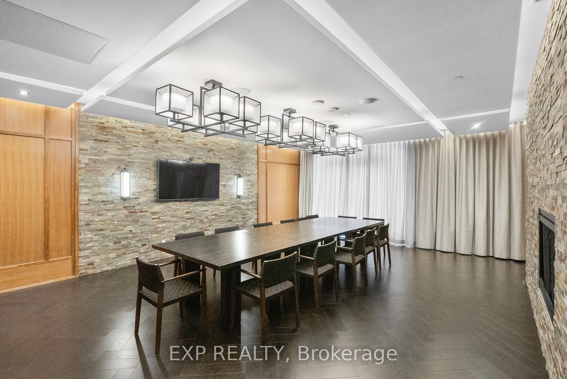 Photo 44 of Unit 203, 9 Stollery Pond Crescent, Markham, Devil's Elbow — HOMEH
